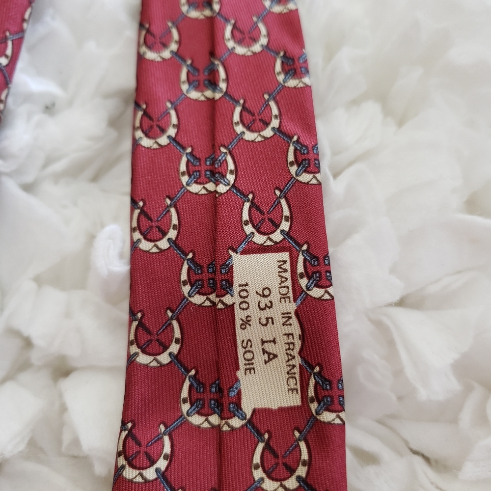 HERMES PARIS VINTAGE HORSESHOE SILK TIE - Picture 10 of 13